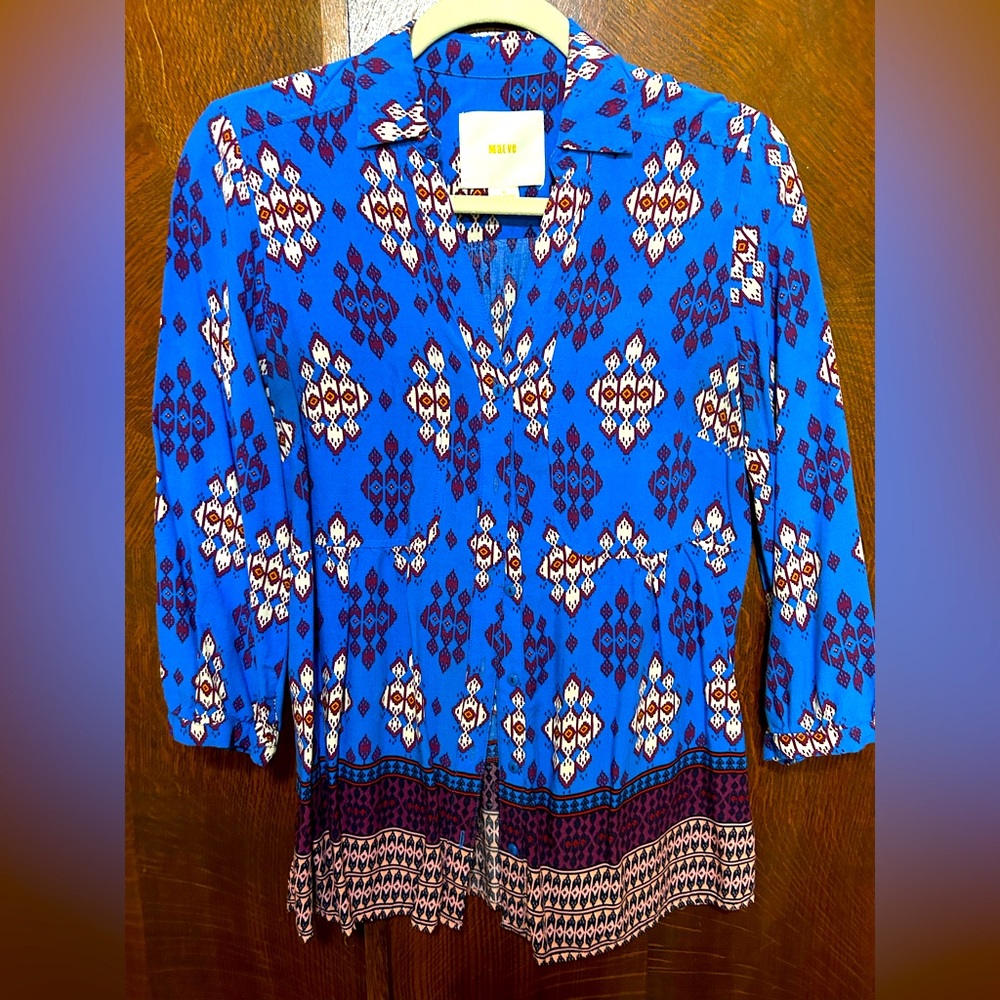 Maeve from Anthropologie Blue native Patterned button down 3/4 sleeves size 8
